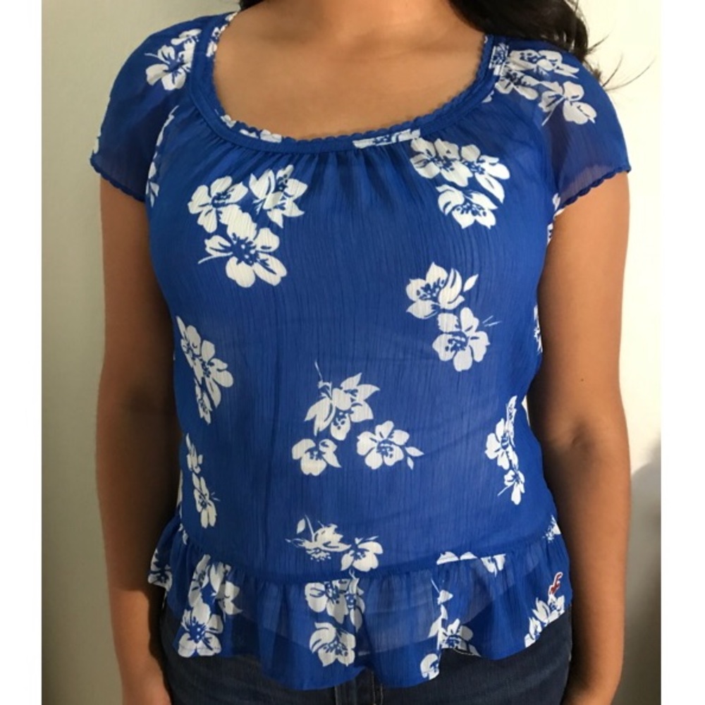 “4 for 20” Hollister Tropical Floral Transparent Top In Blue